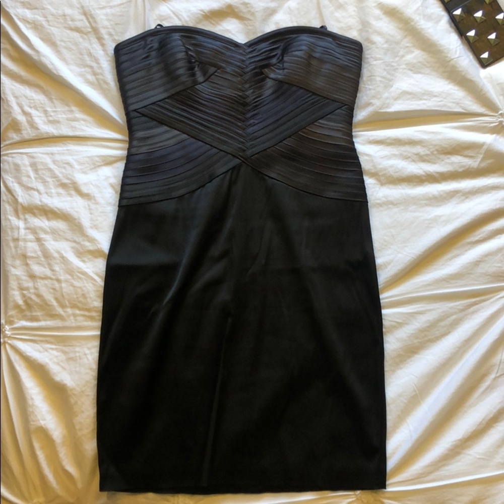 Strapless formal dress